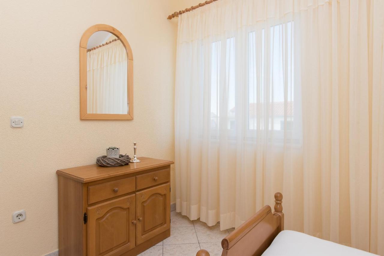 Topic Apartments Vodice Esterno foto