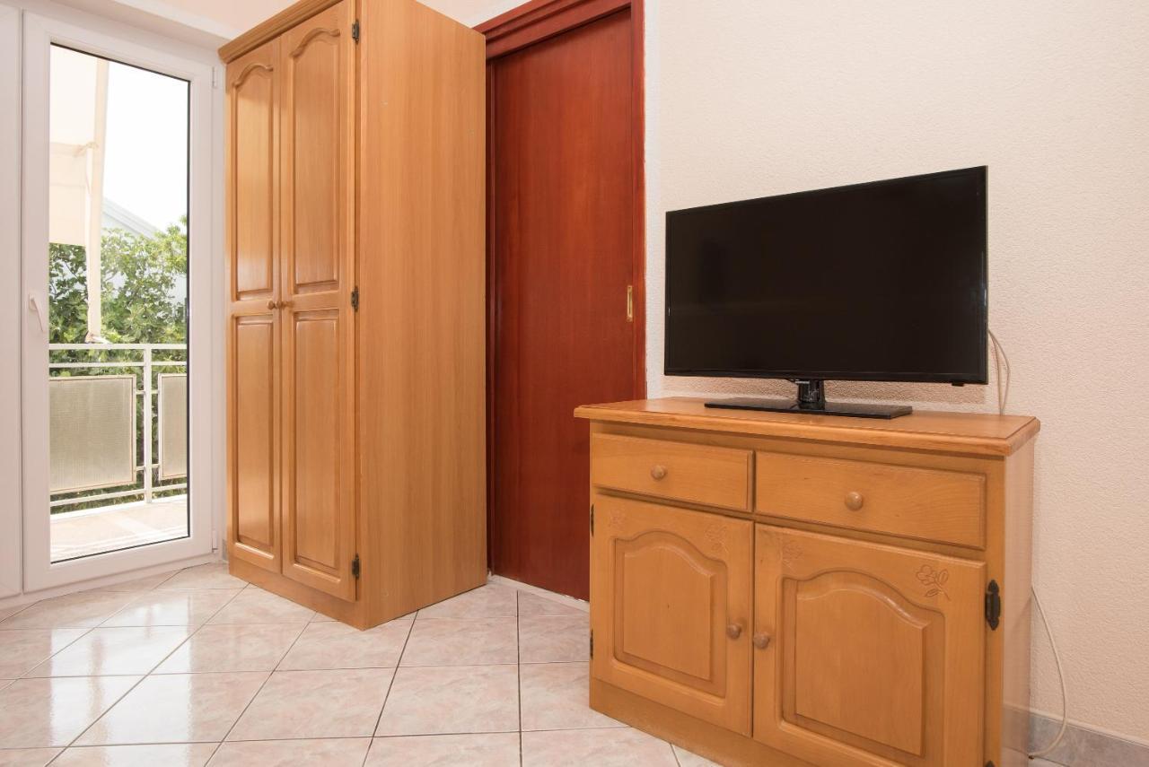 Topic Apartments Vodice Esterno foto
