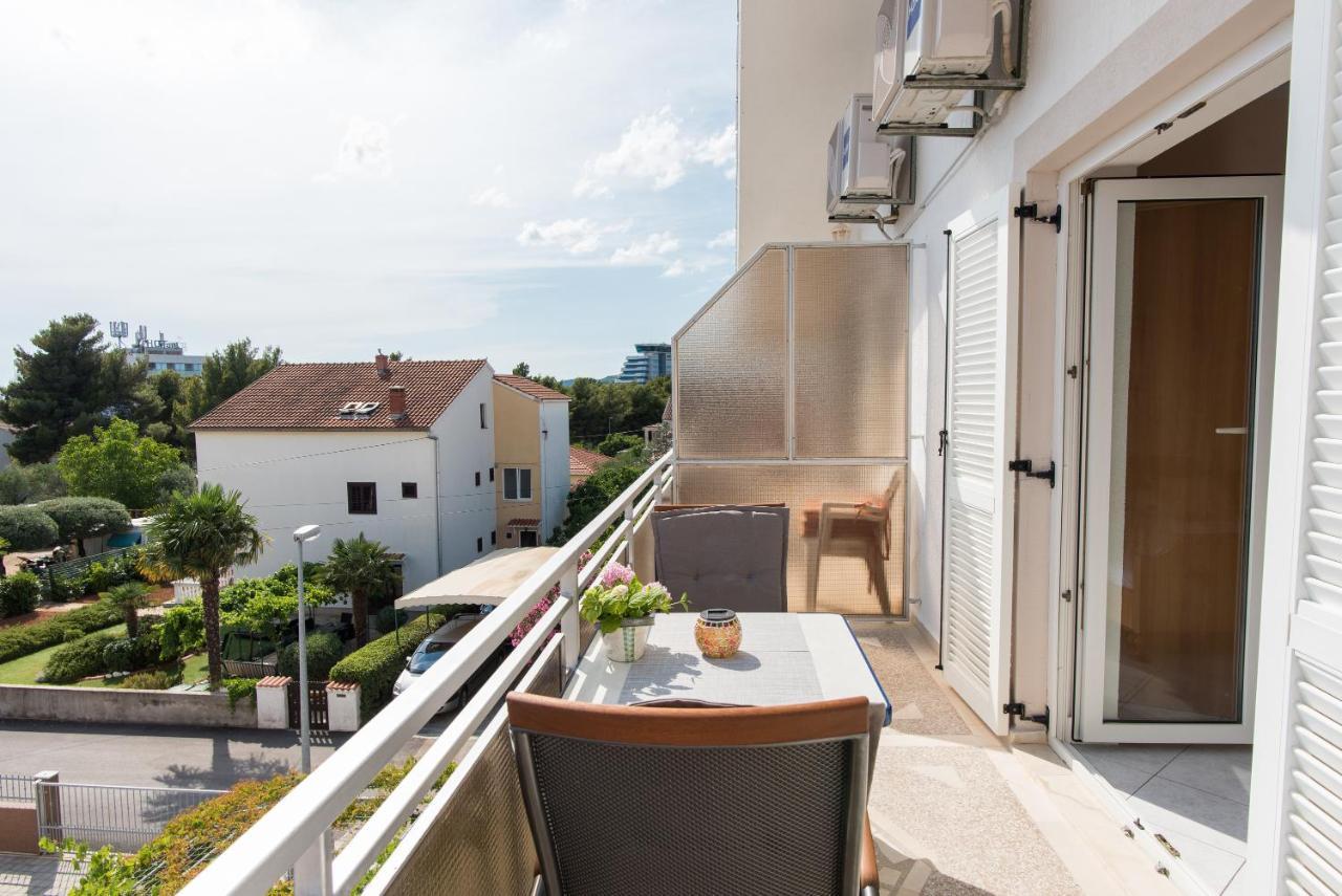 Topic Apartments Vodice Esterno foto