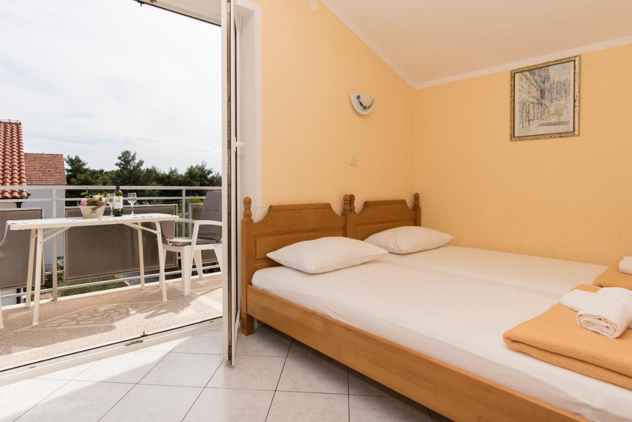 Topic Apartments Vodice Esterno foto