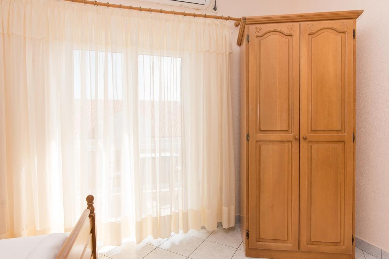 Topic Apartments Vodice Esterno foto