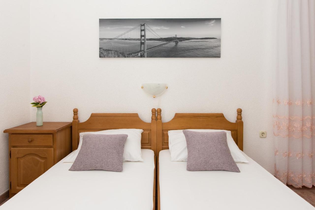Topic Apartments Vodice Esterno foto