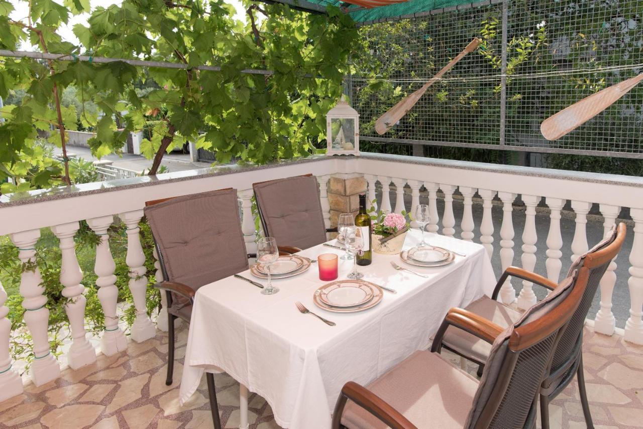 Topic Apartments Vodice Esterno foto