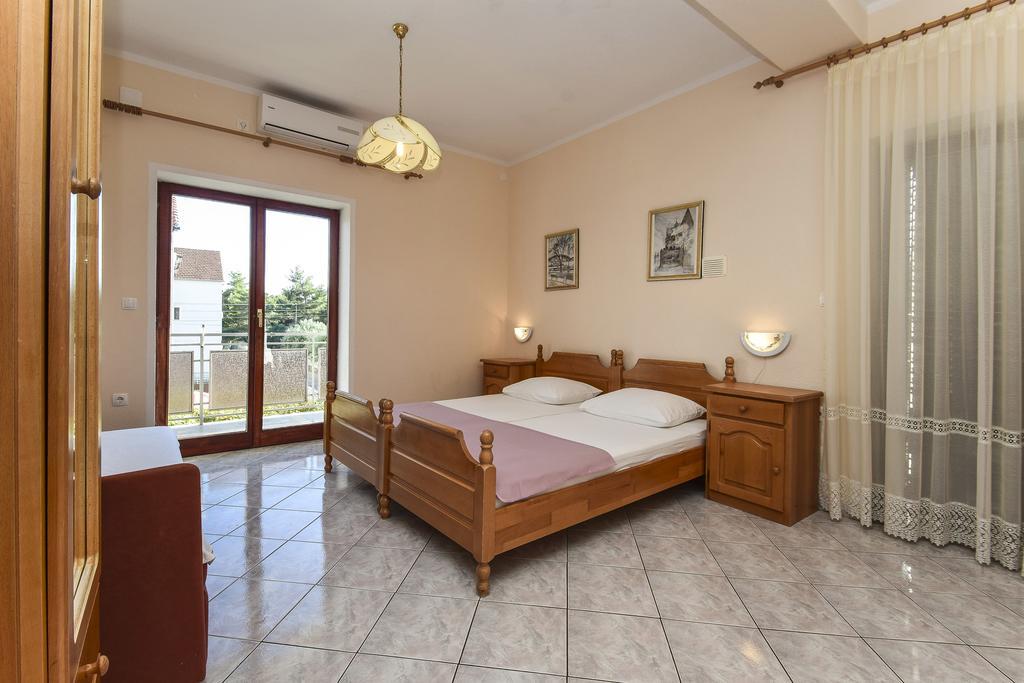 Topic Apartments Vodice Esterno foto